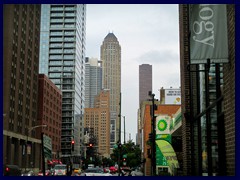 Gold Coast 02 - towards Magnificent Mile skyscrapers